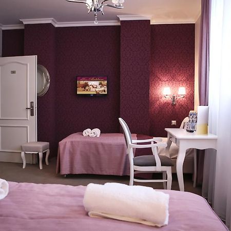 Hotel Madelaine Lwowek Slaski Rom bilde