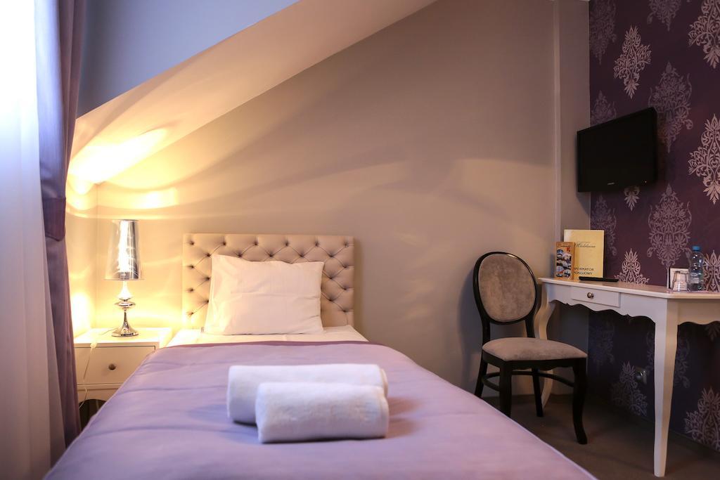 Hotel Madelaine Lwowek Slaski Rom bilde