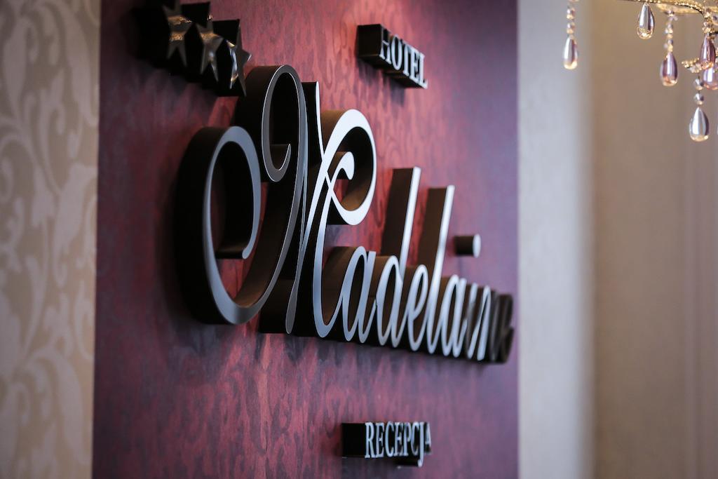 Hotel Madelaine Lwowek Slaski Eksteriør bilde